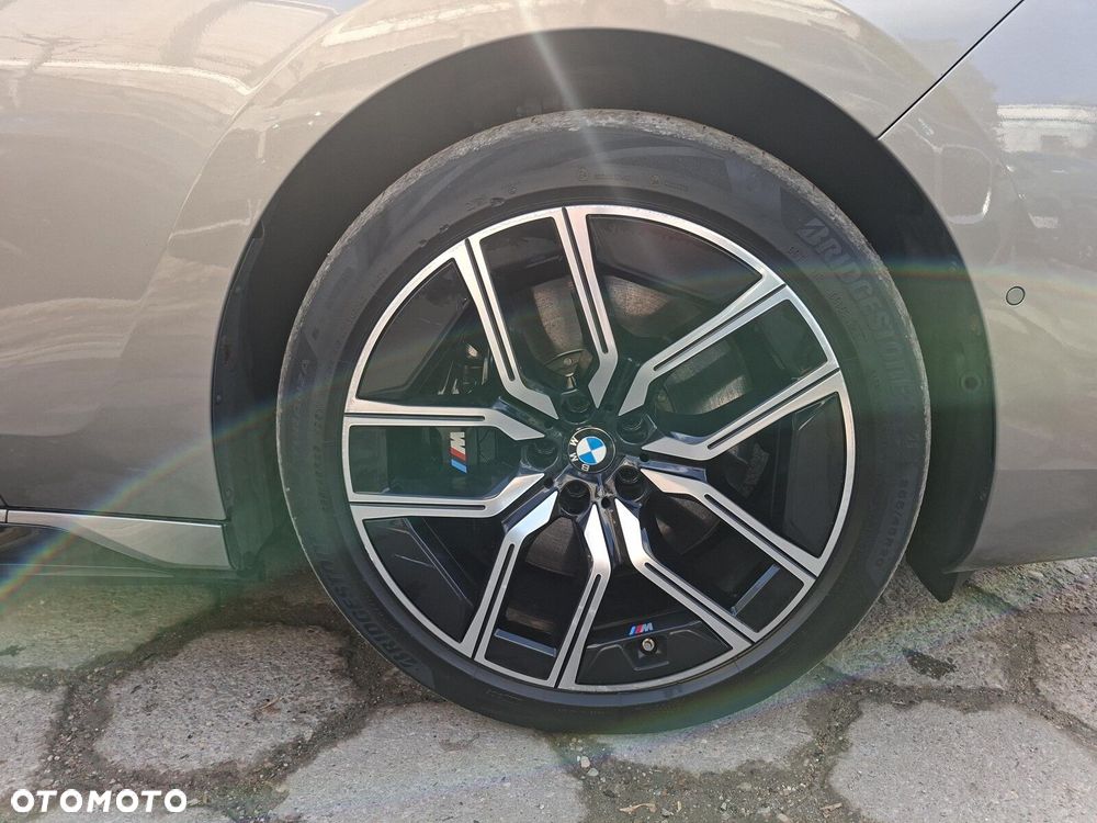 BMW Seria 7 - 10