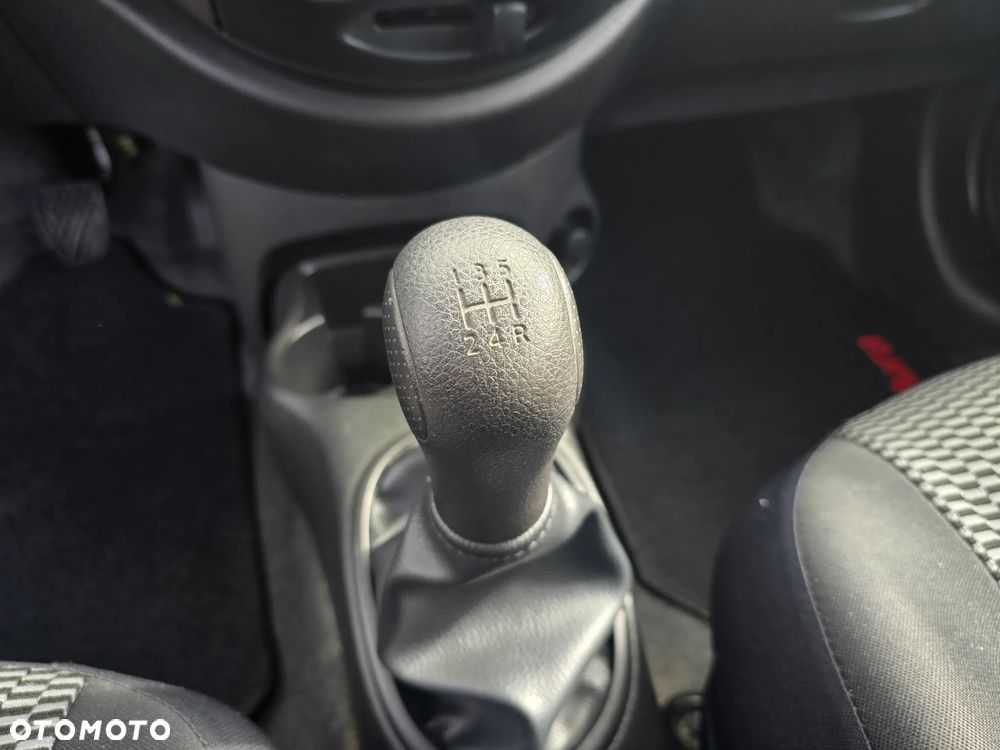 Nissan Micra - 26