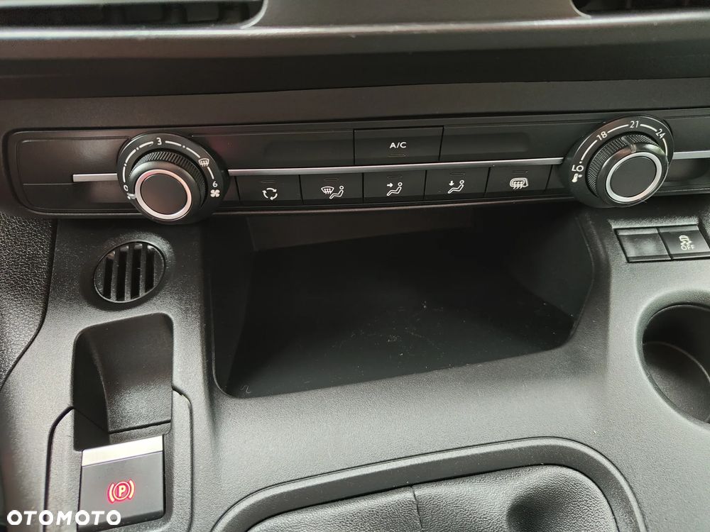 Opel COMBO XL Maxi 2020r L2 1.5 Diesel - 30