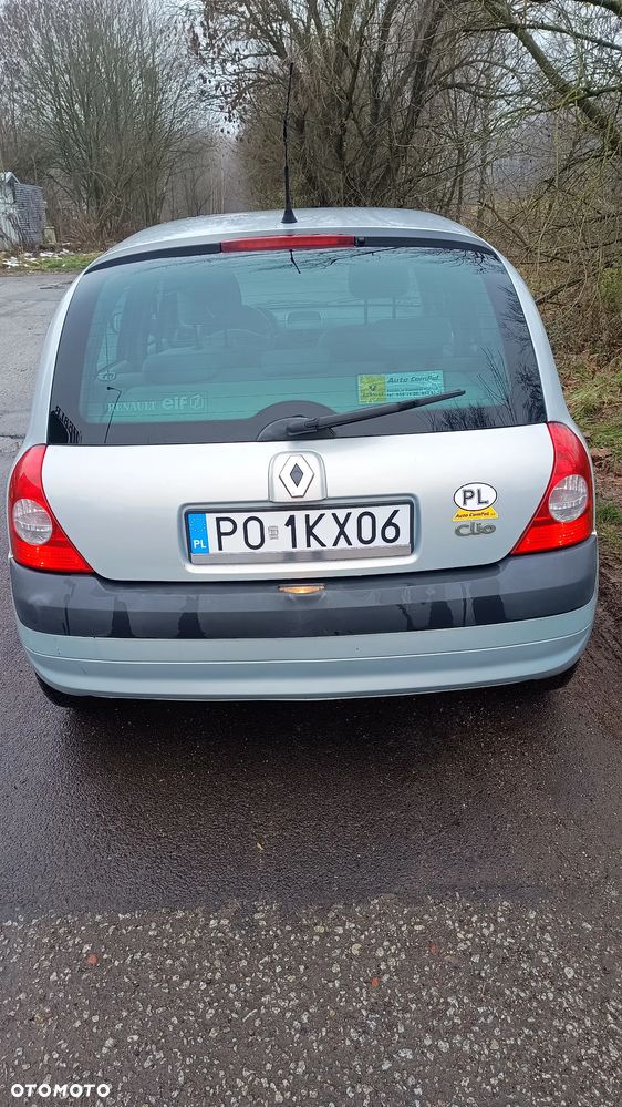 Renault Clio 1.2 16V Authentique - 4