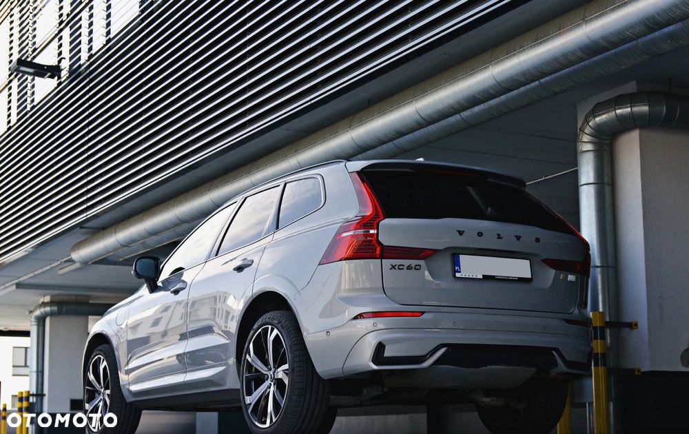 Volvo XC 60 T8 Plug-In Hybrid AWD Ultimate Dark
