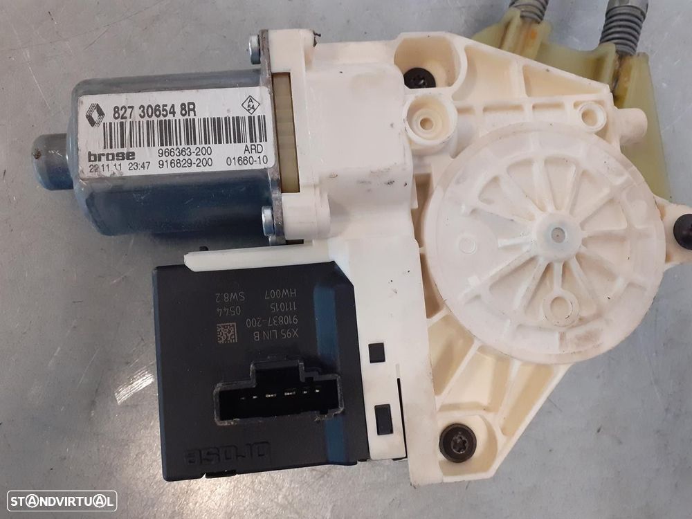 ELEVADOR DE VIDRO TRASEIRO DIREITO RENAULT MEGANE III FASTBACK 2011 -827306548R - 1