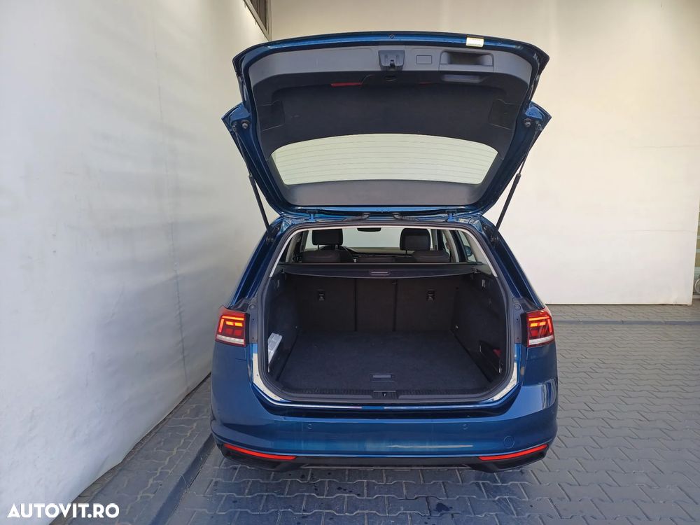 Volkswagen Passat 2.0 TDI DSG Comfortline - 32