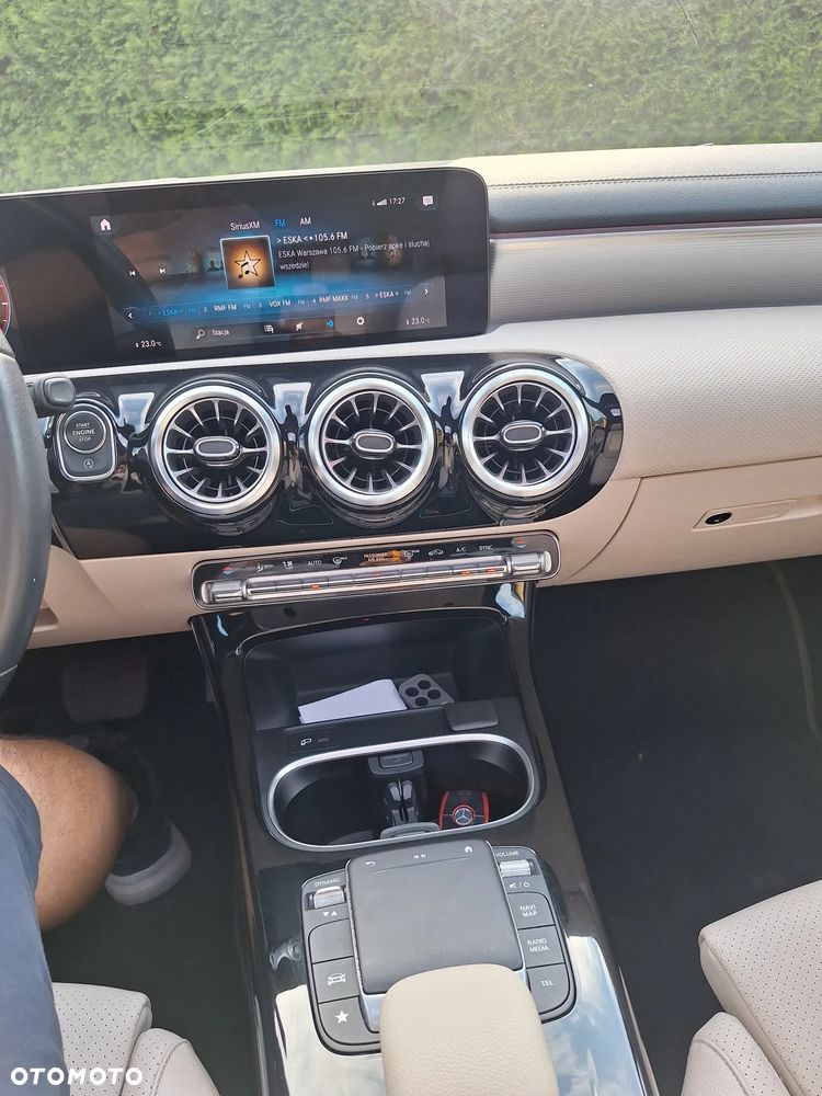 Mercedes-Benz CLA 250 Progressive 7G-DCT - 11