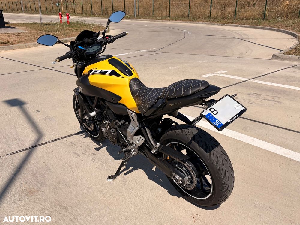 Yamaha MT-07 - 5