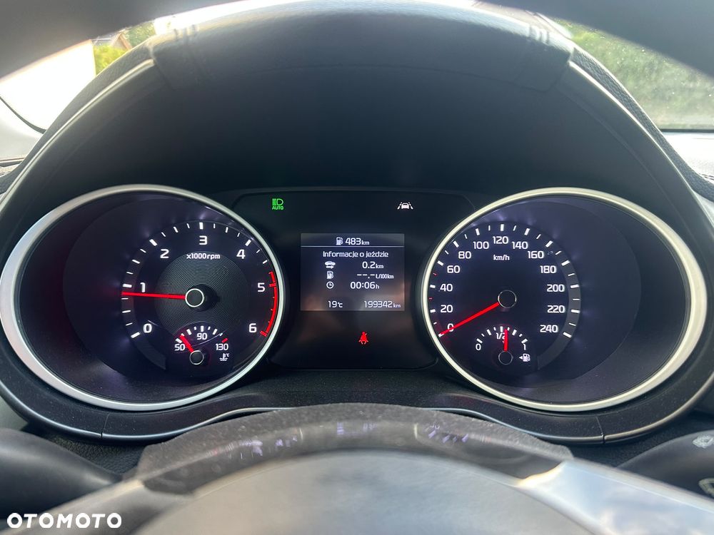 Kia Ceed - 12
