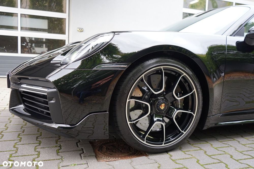 Porsche 911 - 24