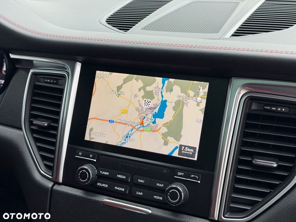 Porsche Macan GTS - 25