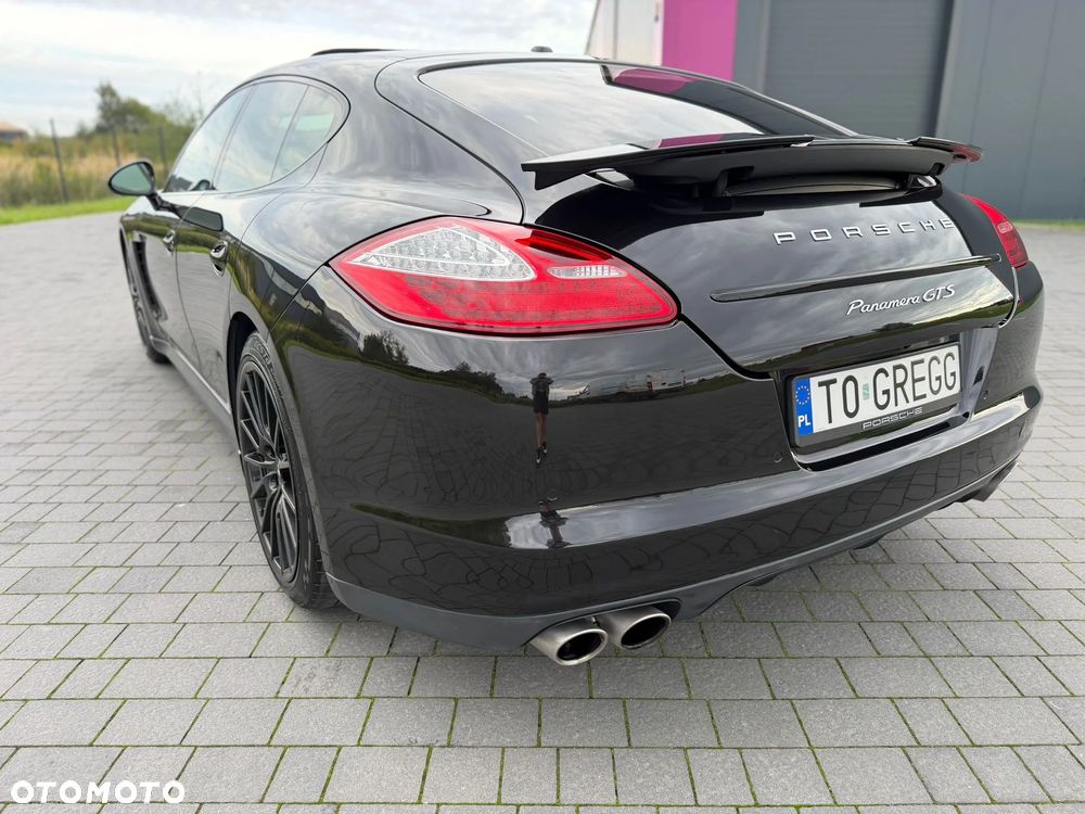 Porsche Panamera - 40