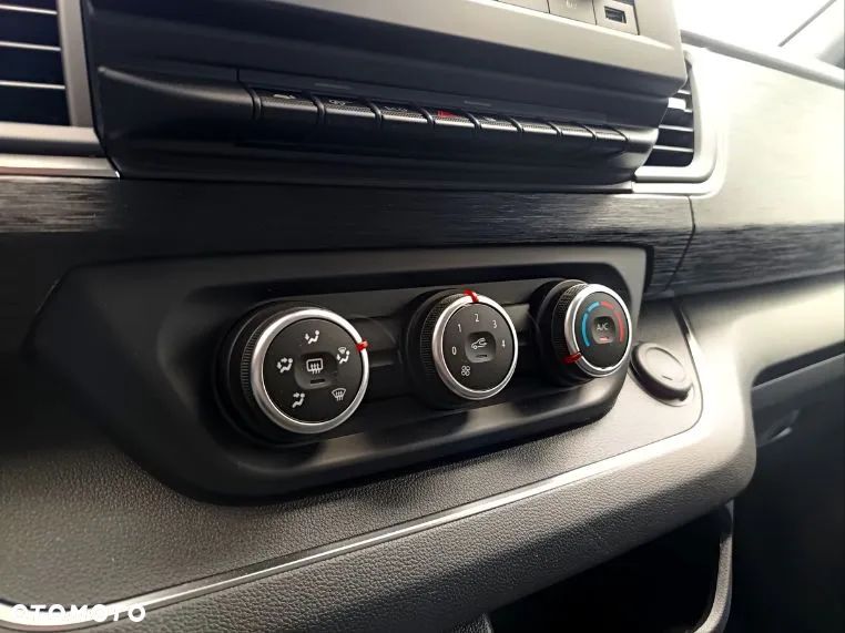 Renault Trafic - 12