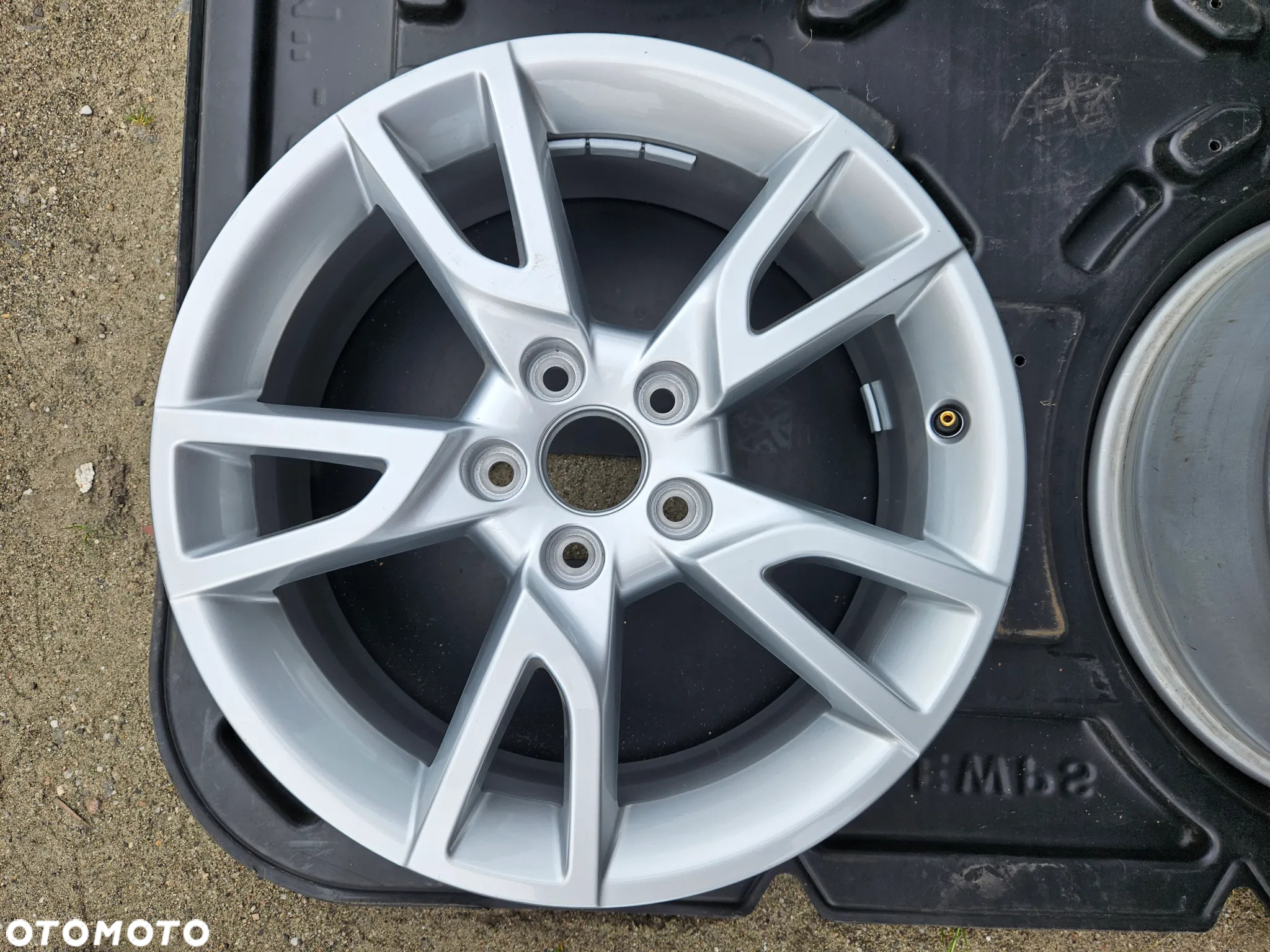 FELGI Org. 17 AUDI Q3 8U0071497 A6 C6 A4 B7 NOWE !! - 2