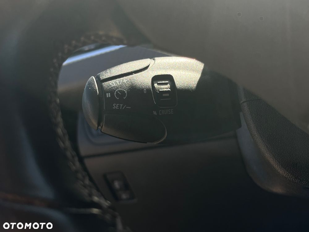 Peugeot 2008 PureTech 130 Allure - 13