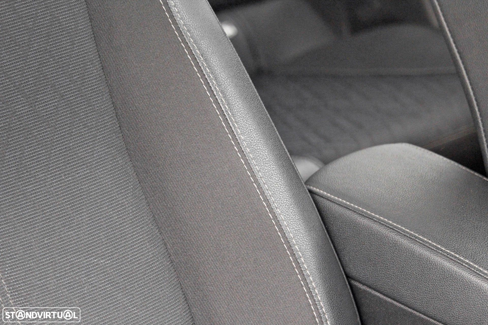 Opel Corsa 1.5 D Elegance - 13