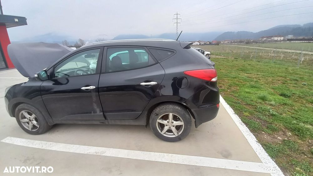 Dezmembram Hyundai IX35 2.0 CRDi 4WD D4HA - 6