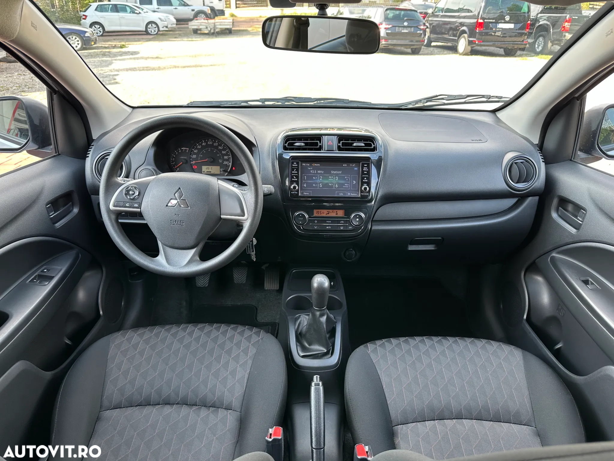 Mitsubishi Mirage - 32
