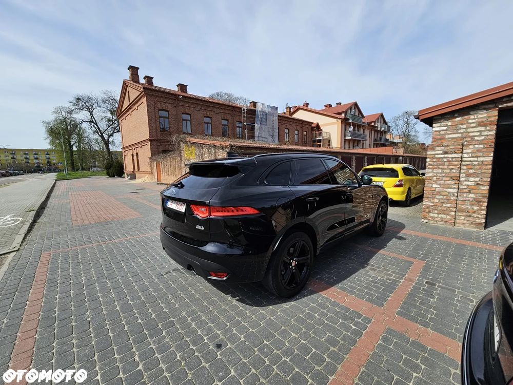 Jaguar F-Pace - 21