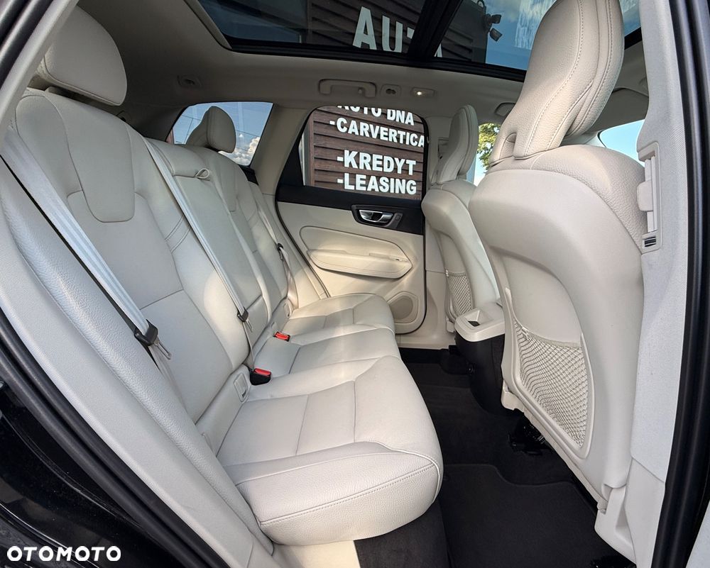 Volvo XC 60 B4 B Plus Bright - 20