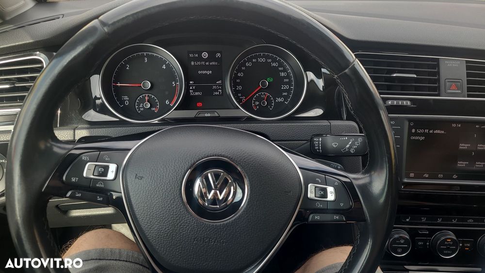 Volkswagen Golf 2.0 TDI DPF DSG Exclusive - 14
