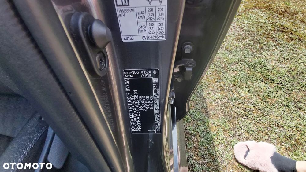 Toyota Yaris 1.5 VVT-i Comfort - 24