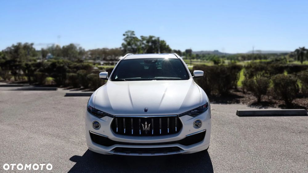 Maserati Levante S Q4 GranLusso - 9