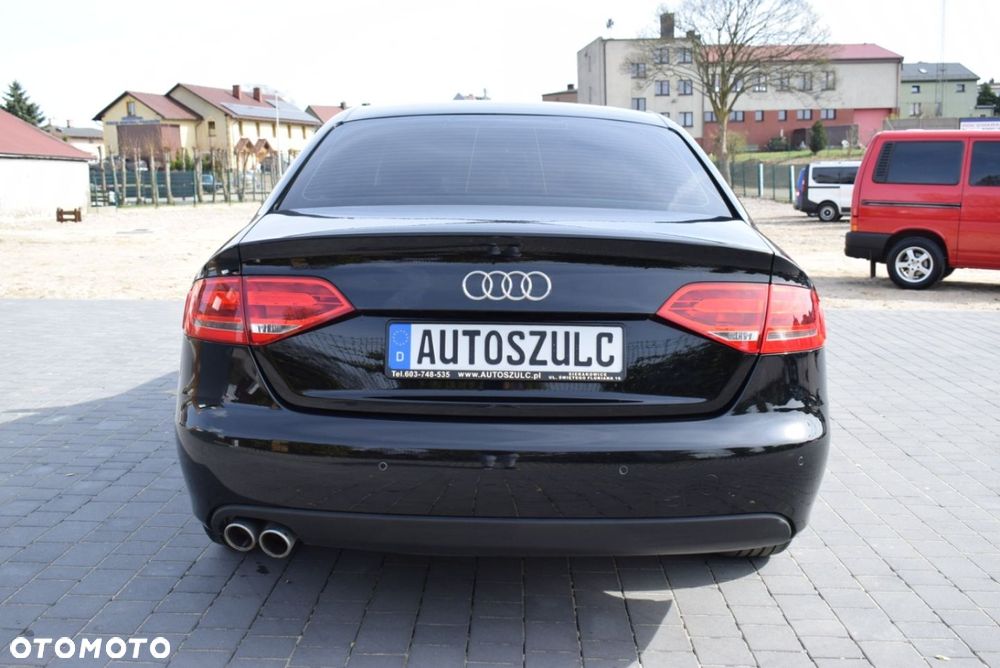 Audi A4 Limousine - 9