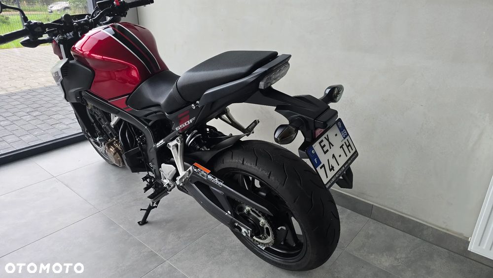 Honda CB - 22