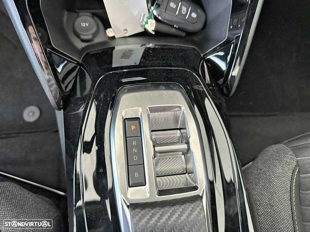 Peugeot e-2008 54 kWh Active - 14