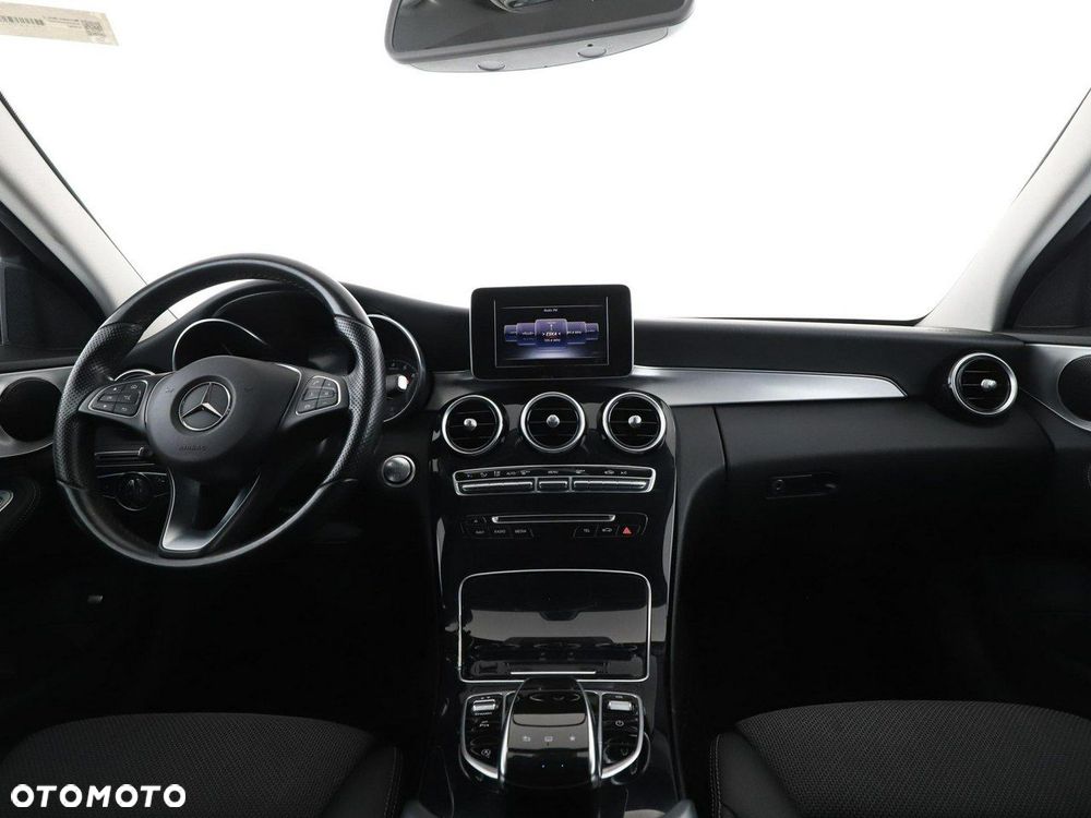 Mercedes-Benz Klasa C 180 9G-TRONIC Avantgarde - 16