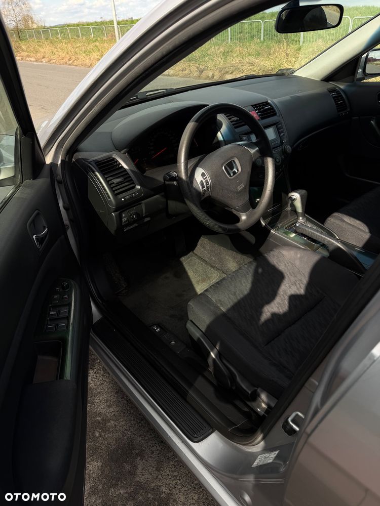 Honda Accord 2.0 Executive - 6