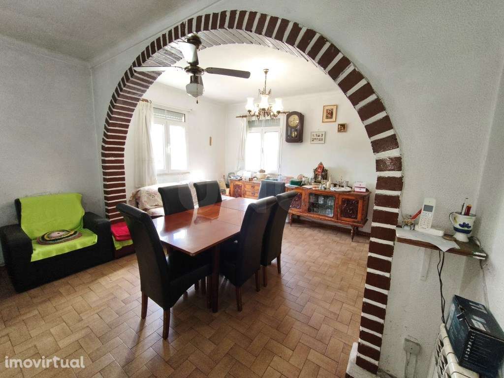 Excelente oportunidade. Moradia T4 com classificação Energética A - Grande imagem: 5/20