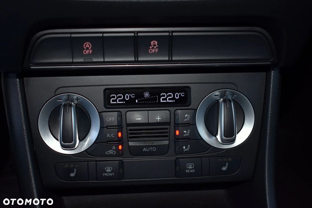 Audi Q3 2.0 TDI Quattro Edycja Specjalna - 29