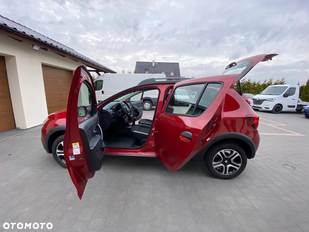 Dacia Sandero Stepway TCe 90 (S&S) Celebration - 15
