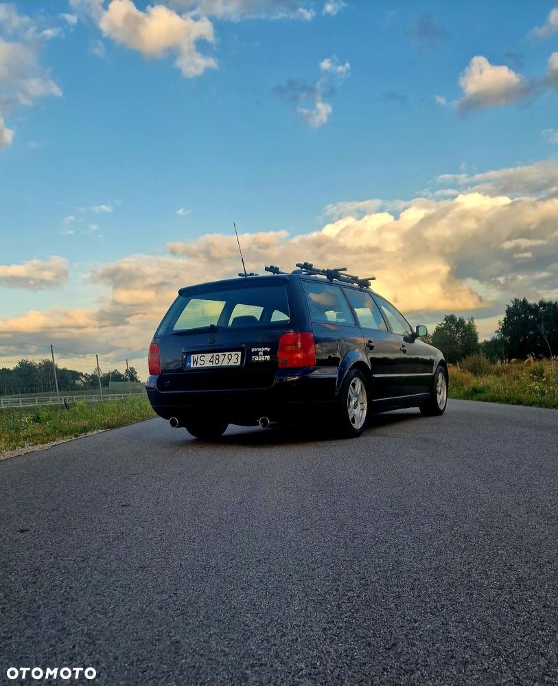 Volkswagen Passat 2.8 V6 4Motion Highline - 2