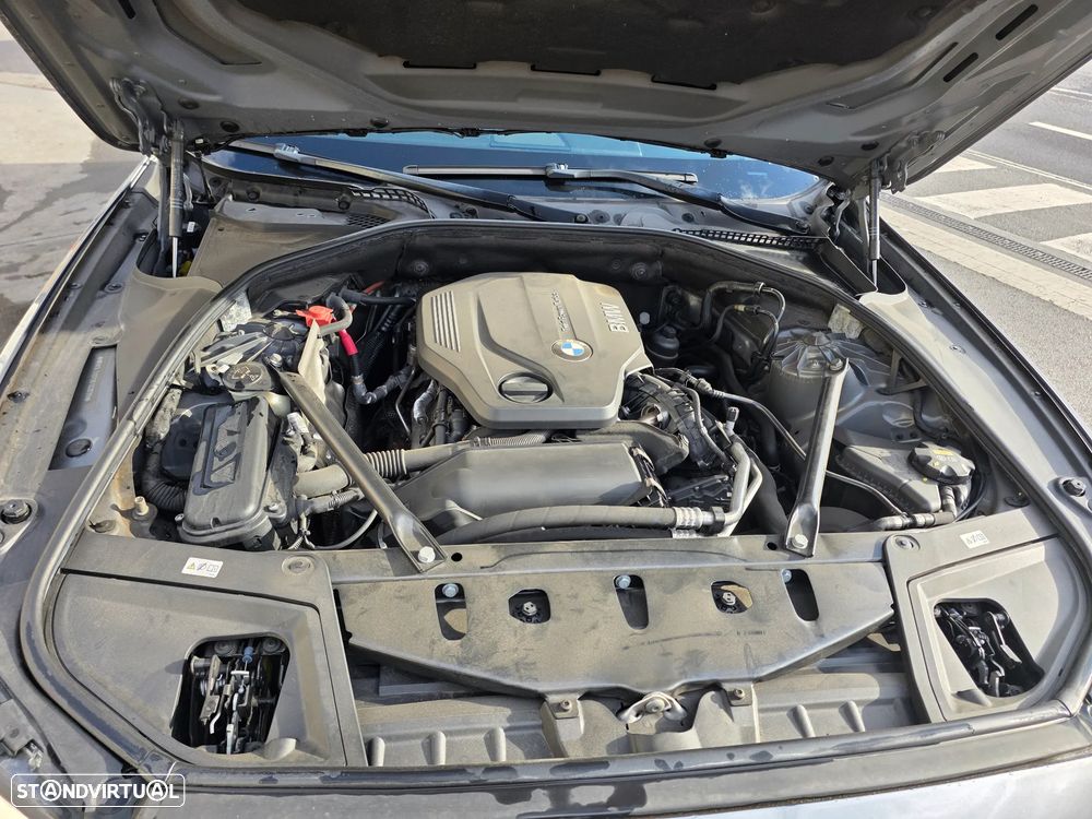 BMW 520 d Pack M Auto — fotografia 14