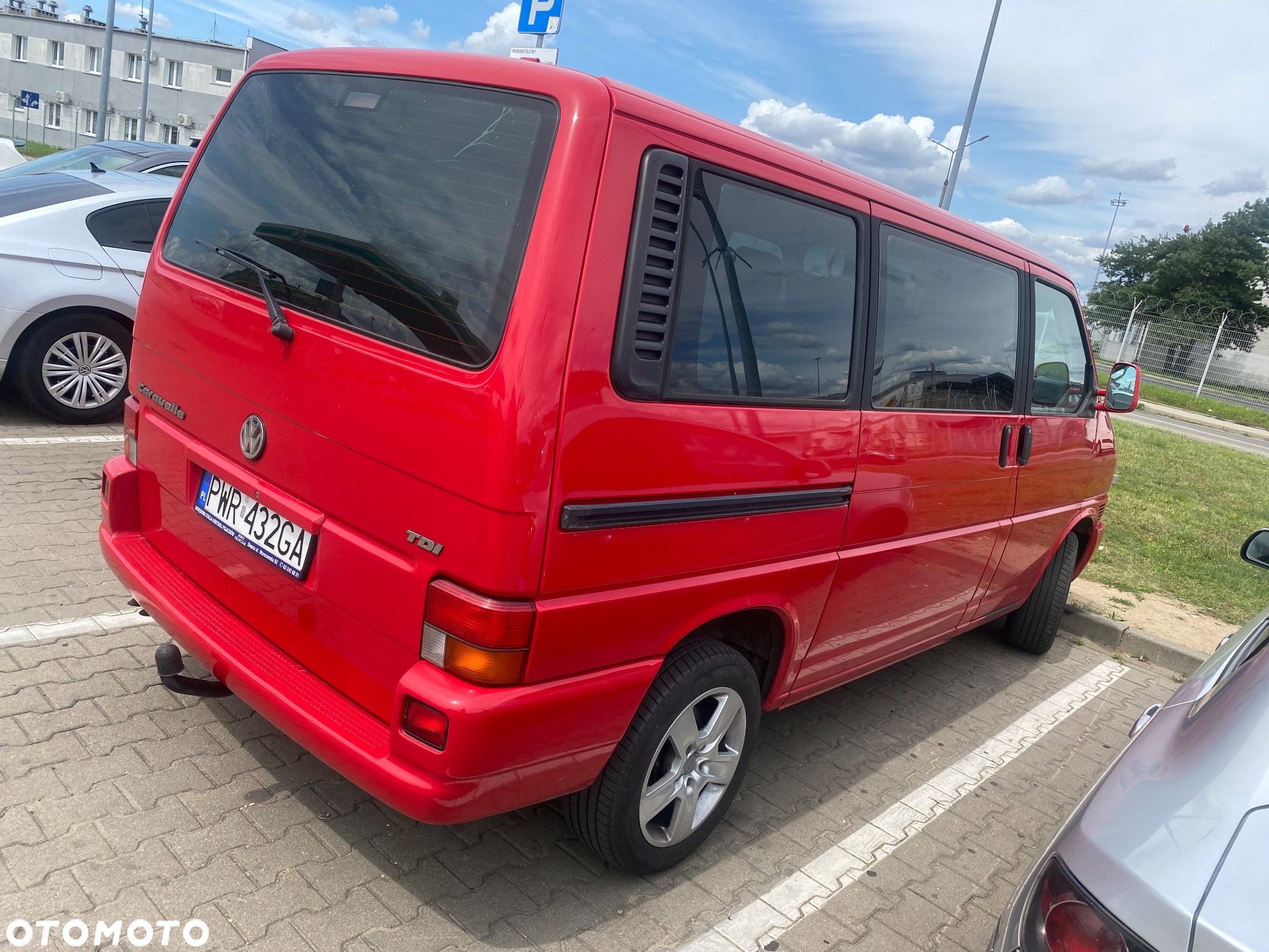Volkswagen Caravelle - 11
