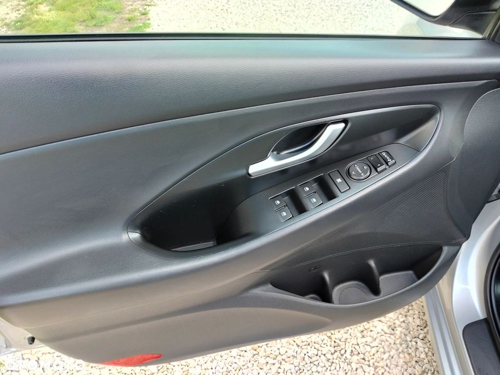 Hyundai i30 1.0 T-GDI Modern - 10