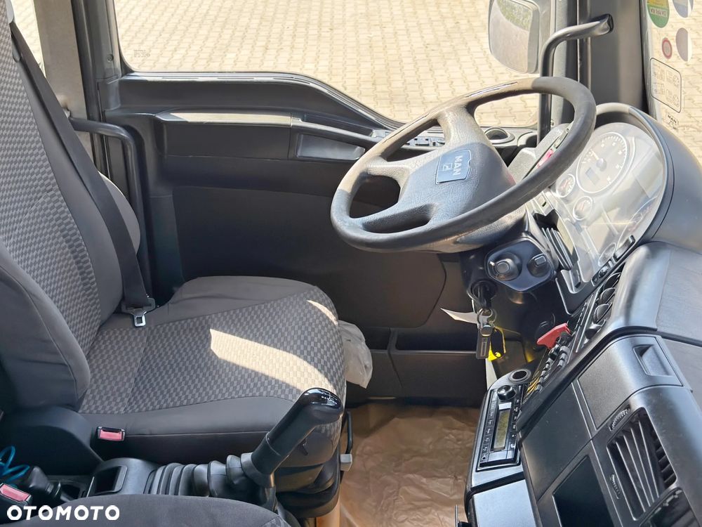 MAN TGA 35.440 * HIAB 700 ER - 5 + PILOT * 8x2 * STAN BDB - 12