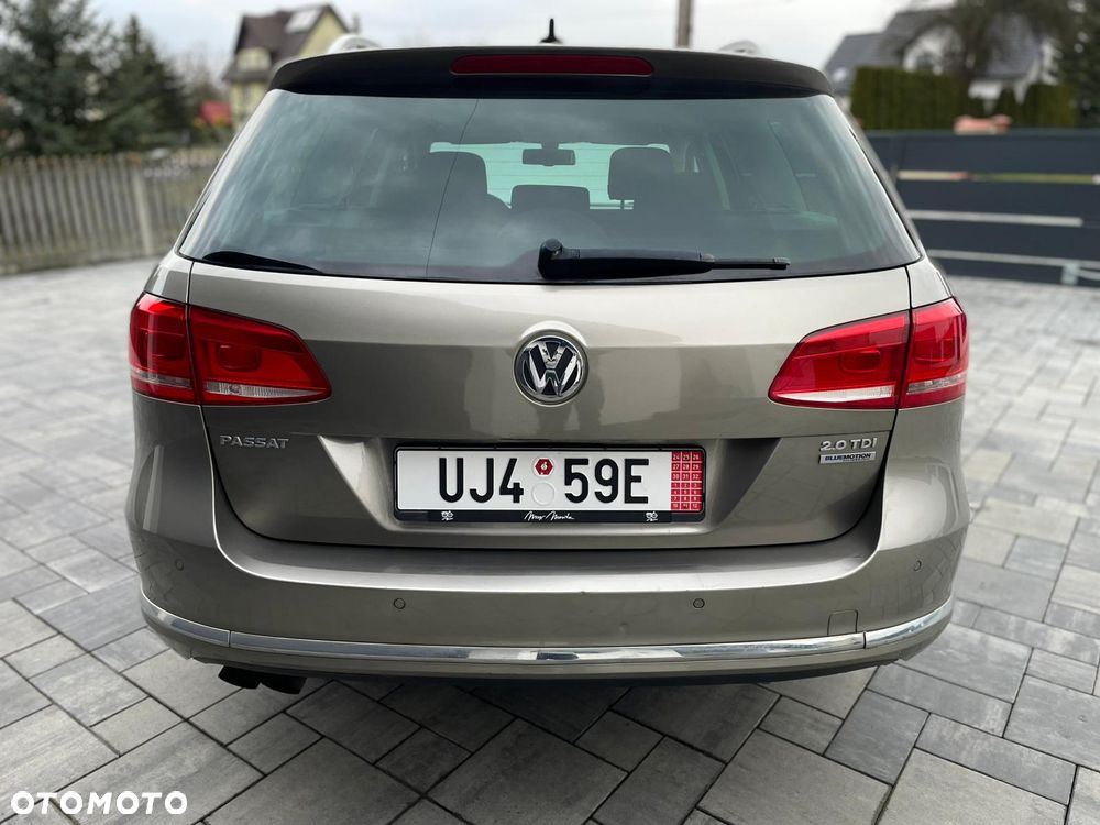 Volkswagen Passat 2.0 TDI BlueMotion Technology Highline - 17