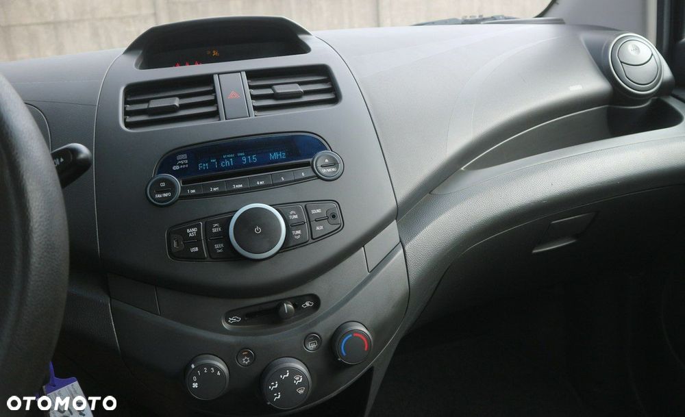 Chevrolet Spark 1.0 Base - 18