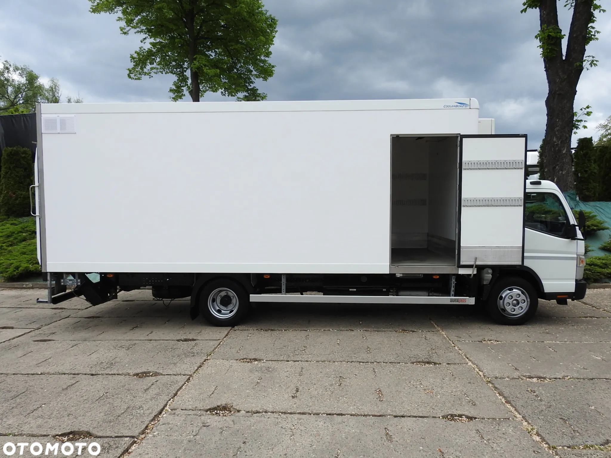 Mitsubishi CANTER FUSO 7C15 KONTENER CHŁODNIA WINDA 14 PALET -4*C ZASILANIE 230V KLIMATYZACJA AUTOMATYCZNA SKRZYNIA 150KM  [1866] - 23