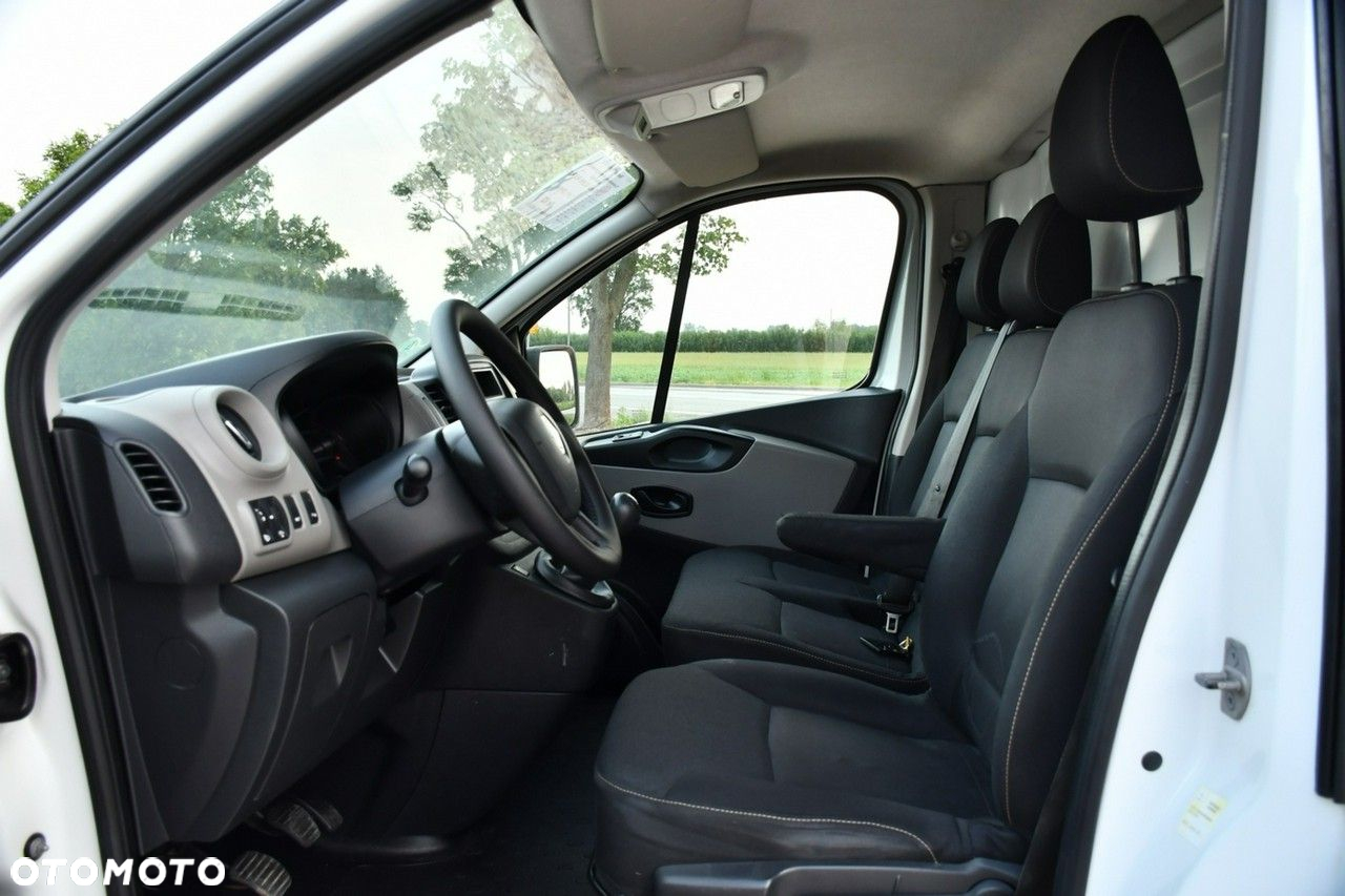 Renault Trafic - 30