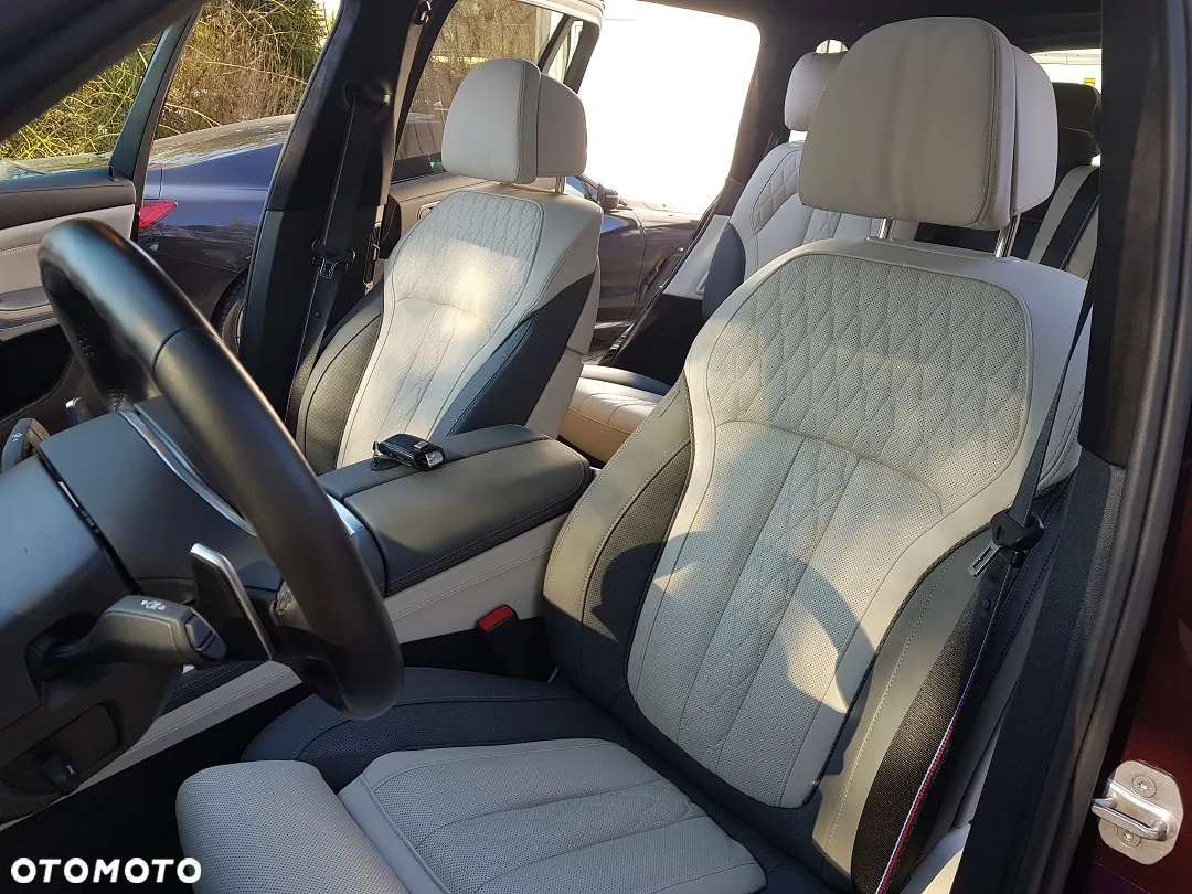 BMW X7 xDrive40d - 11