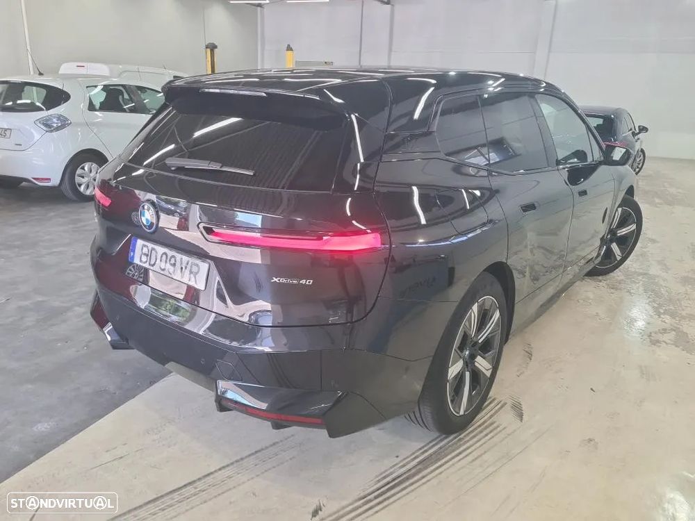 BMW iX xDrive 40 - 3