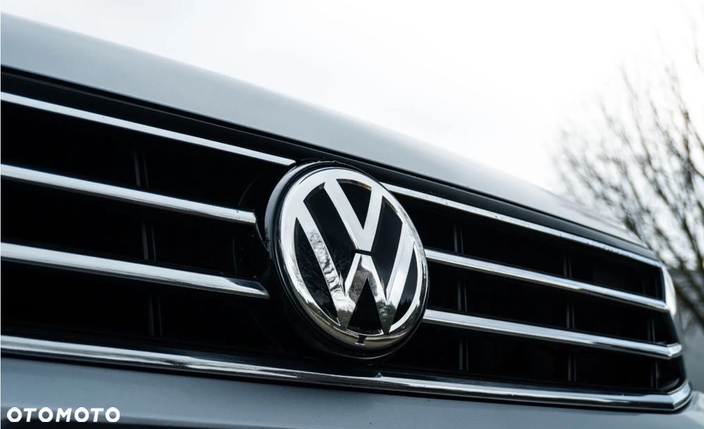 Volkswagen Passat Variant 2.0 TDI Business DSG - 9