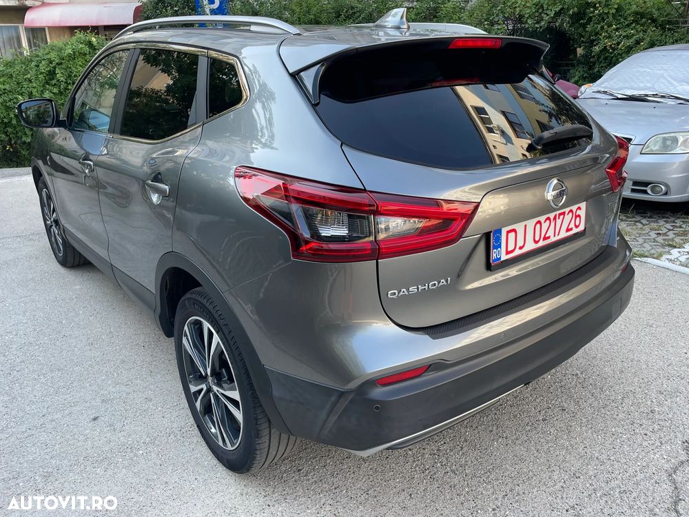 Nissan Qashqai 1.6 DCI Xtronic TEKNA+ - 3