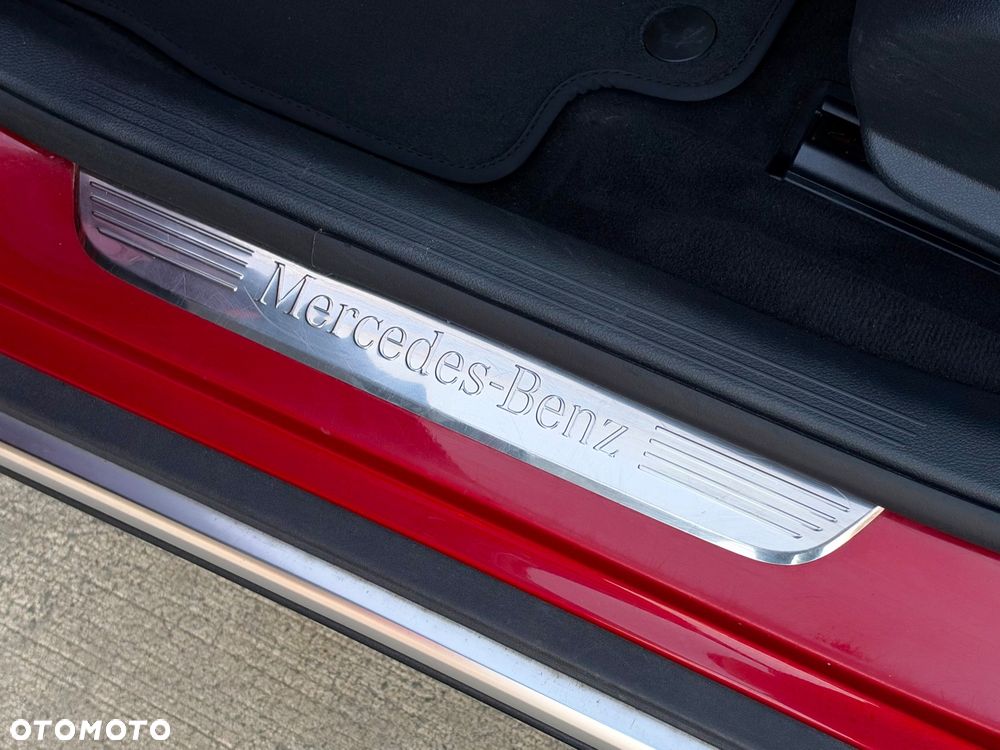 Mercedes-Benz Klasa E 220 d 4-Matic All-Terrain - 29