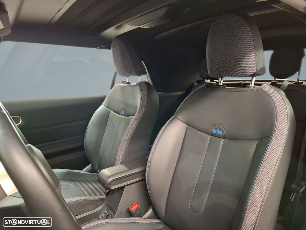 MINI Cabrio C Favoured - 11