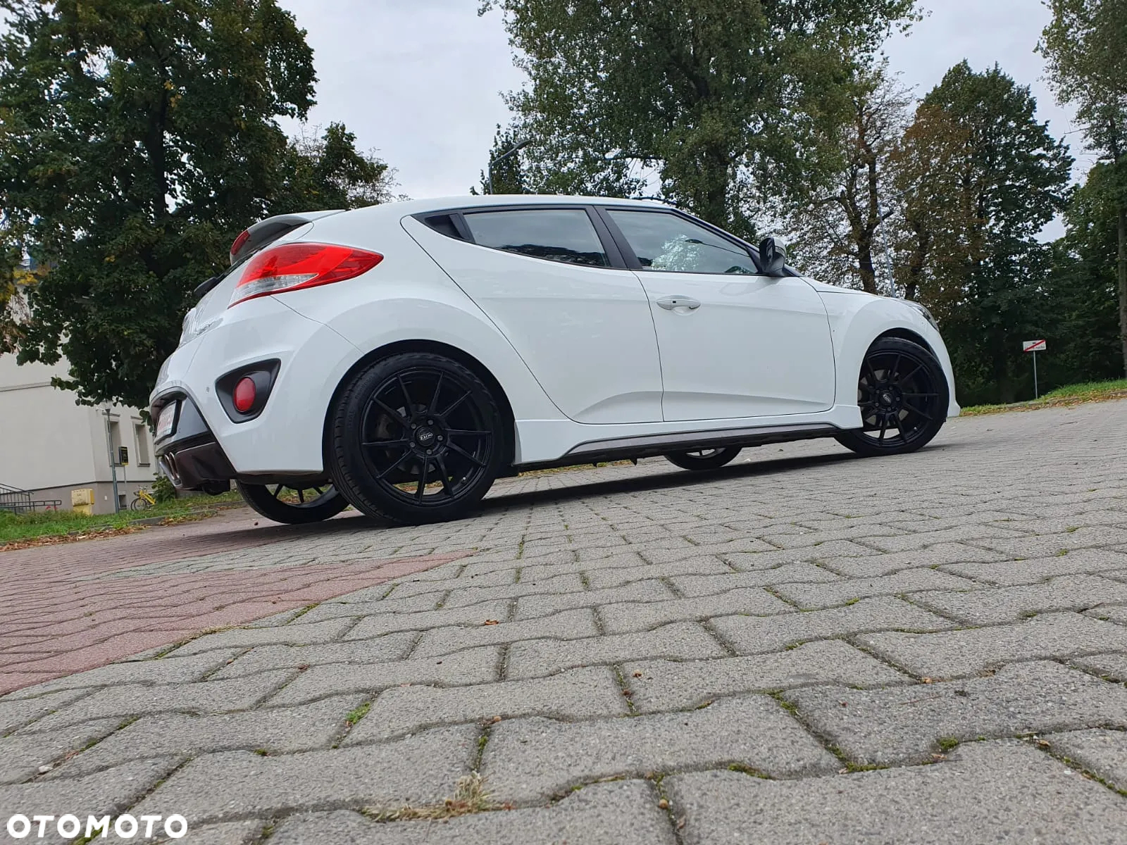 Hyundai Veloster 1.6 Turbo Premium - 31