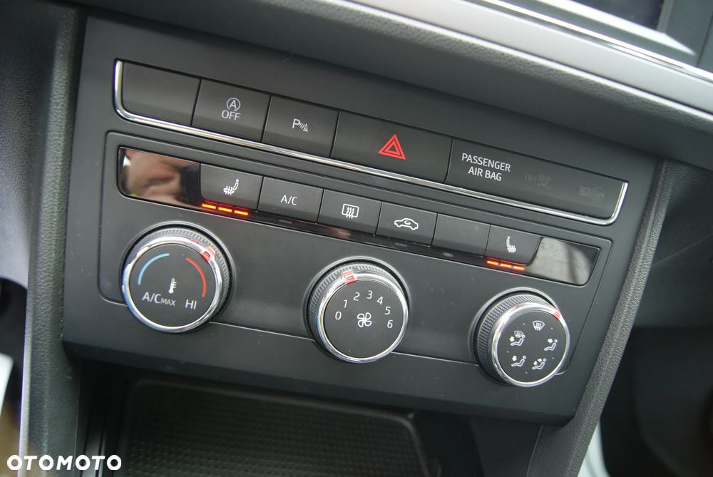 Seat Leon 1.6 TDI Style S&S - 34