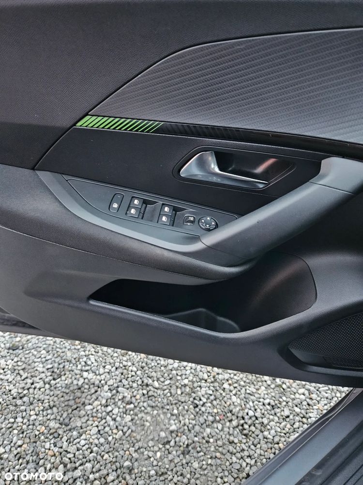 Peugeot 2008 PureTech 100 Style - 16